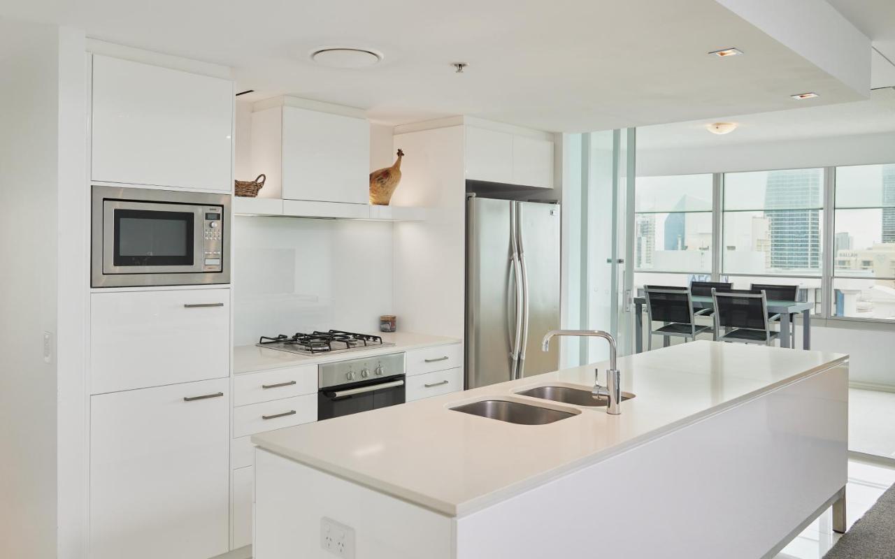 Serain Residences On 9 Hamilton Avenue Gold Coast Extérieur photo