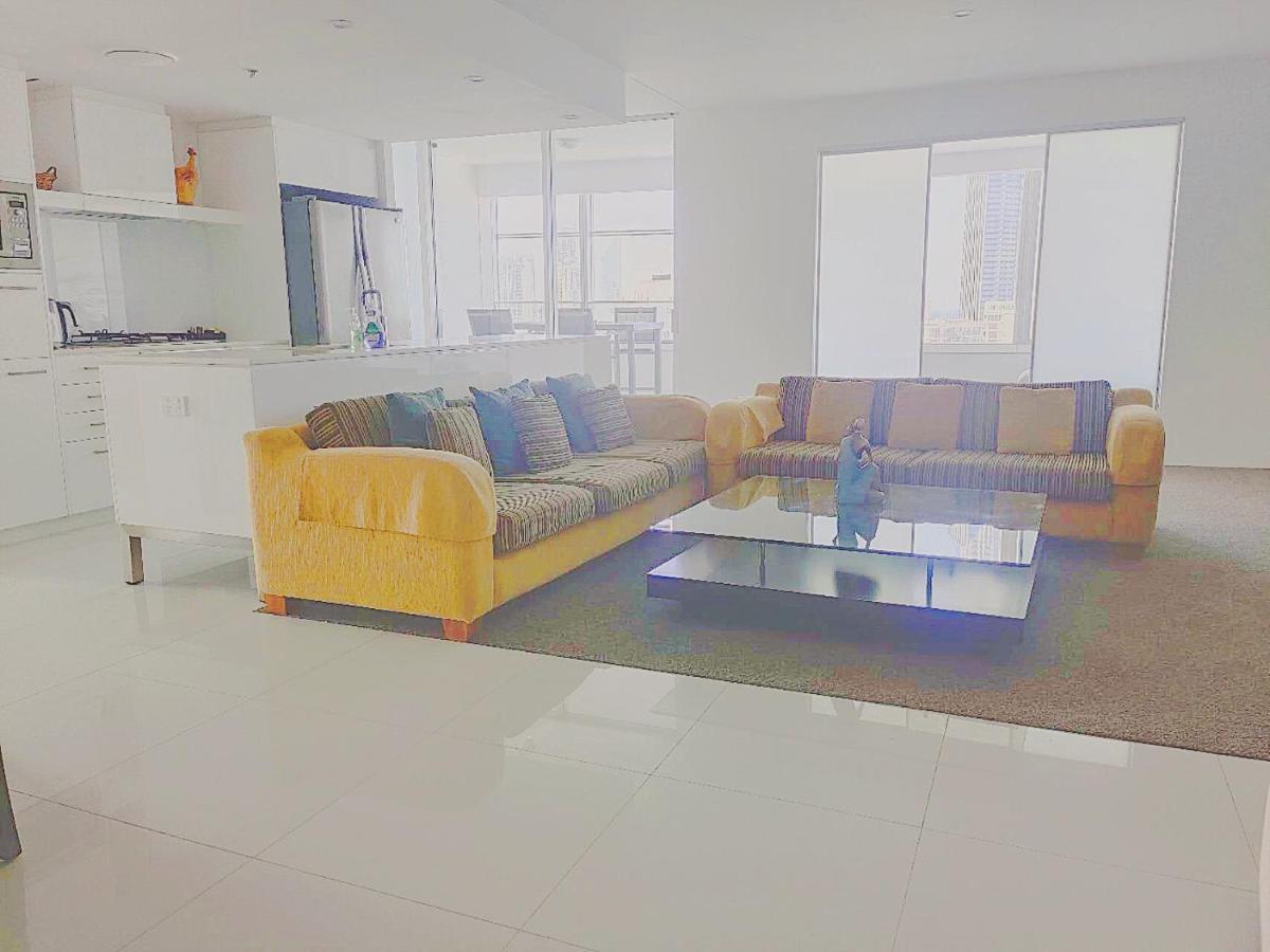 Serain Residences On 9 Hamilton Avenue Gold Coast Extérieur photo