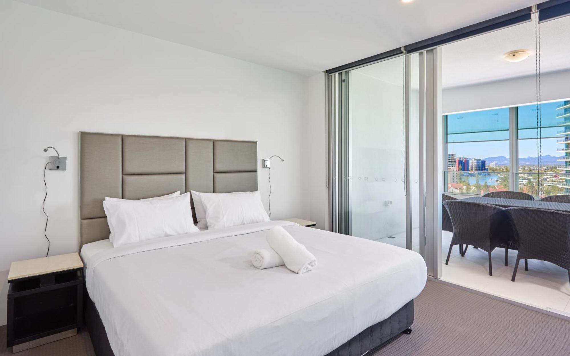 Serain Residences On 9 Hamilton Avenue Gold Coast Extérieur photo