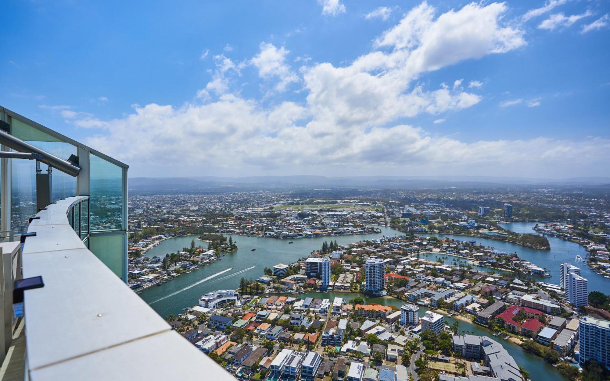 Serain Residences On 9 Hamilton Avenue Gold Coast Extérieur photo